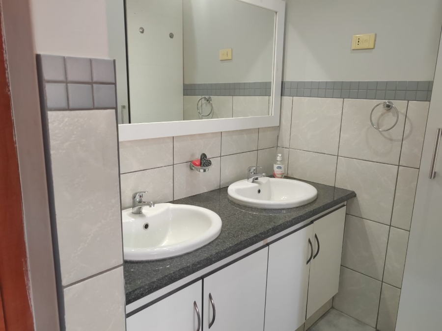 3 Bedroom Property for Sale in Comet Gauteng