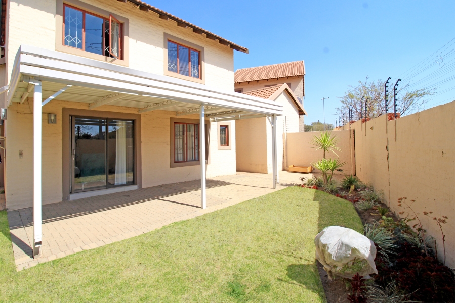 3 Bedroom Property for Sale in Noordwyk Gauteng