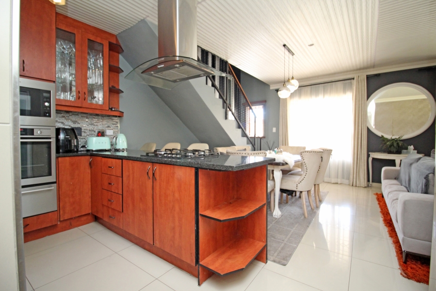 3 Bedroom Property for Sale in Noordwyk Gauteng