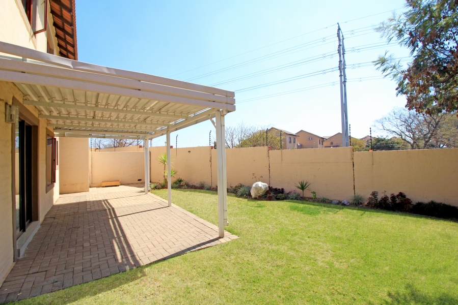 3 Bedroom Property for Sale in Noordwyk Gauteng