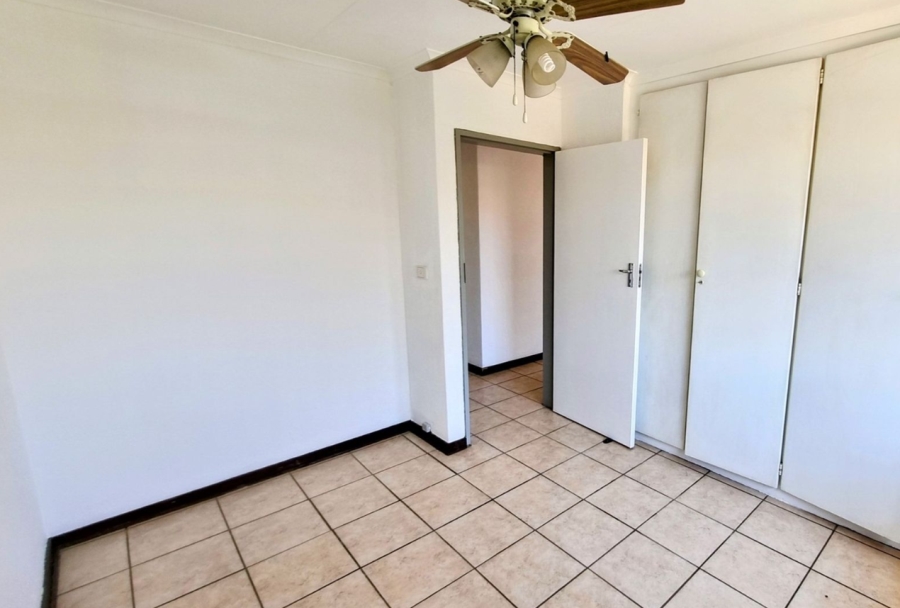 2 Bedroom Property for Sale in Magalieskruin Gauteng