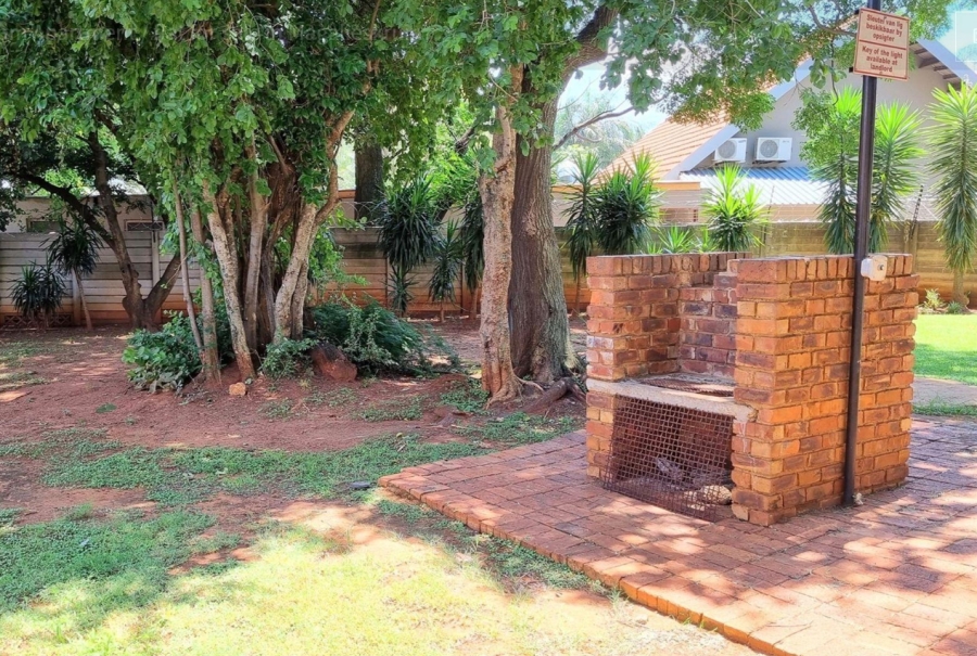 2 Bedroom Property for Sale in Magalieskruin Gauteng