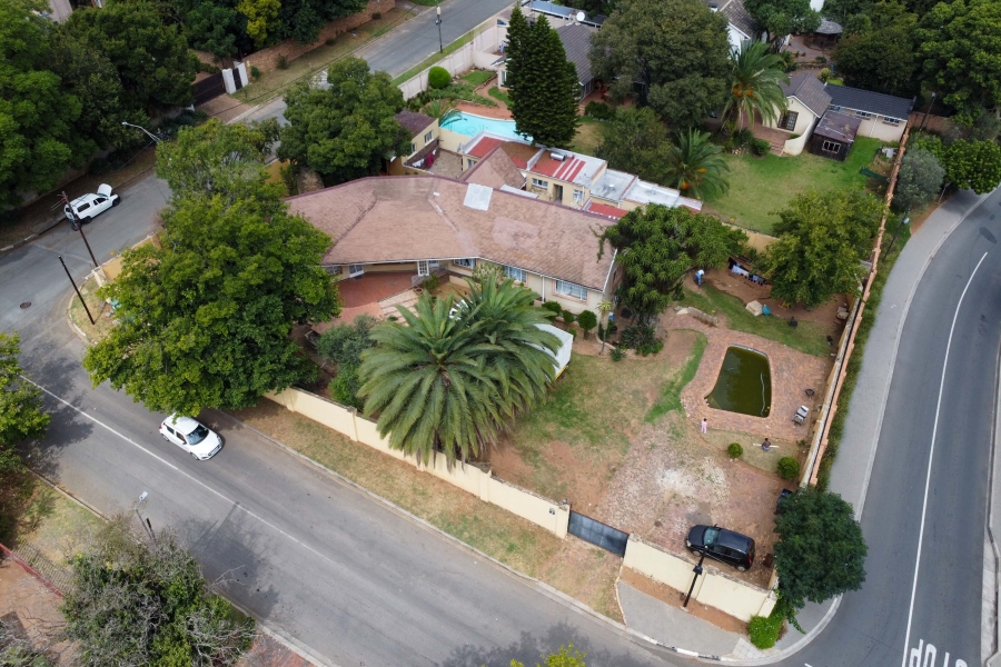 6 Bedroom Property for Sale in Bramley Gauteng