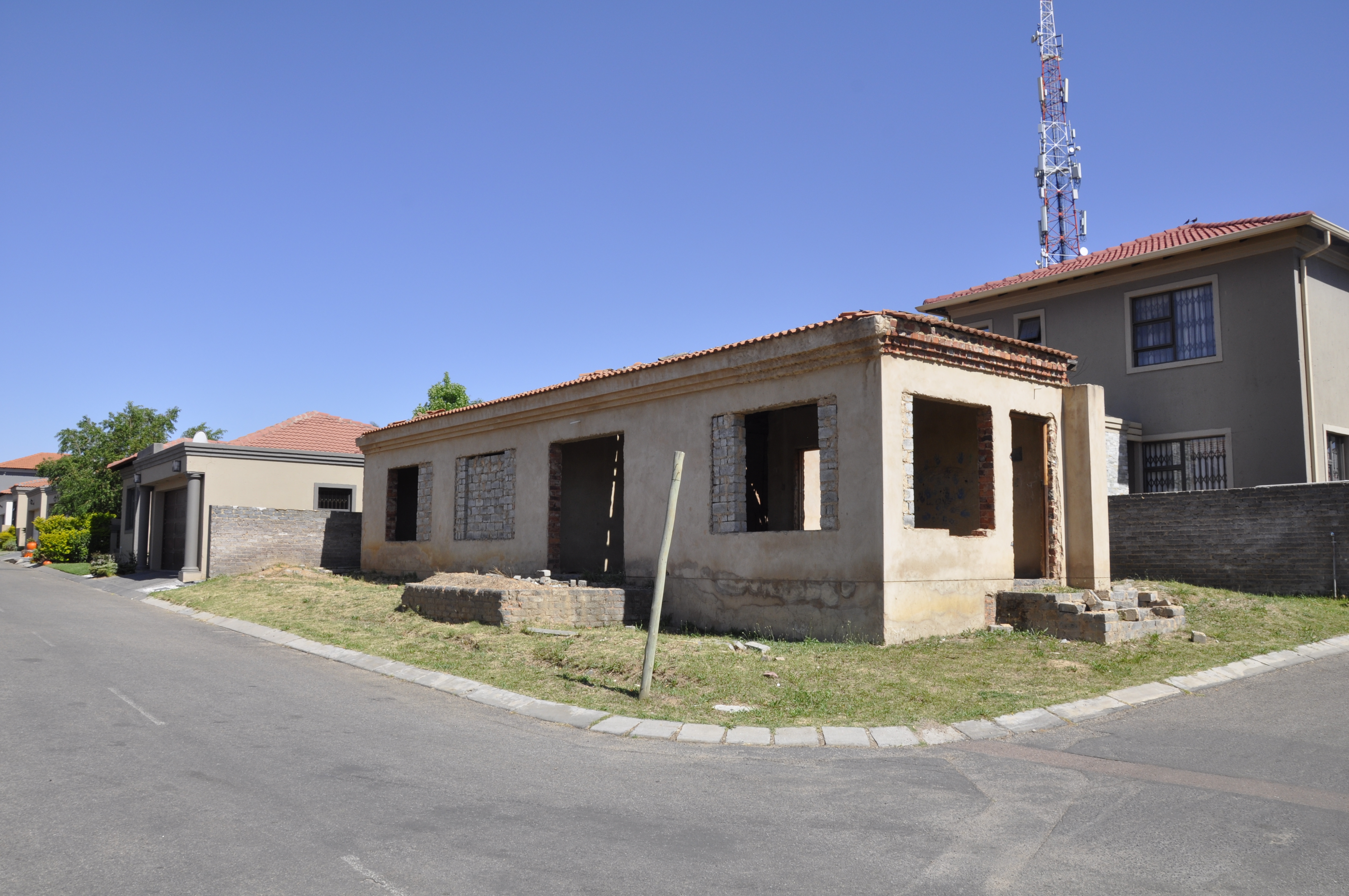 3 Bedroom Property for Sale in Noordwyk Gauteng