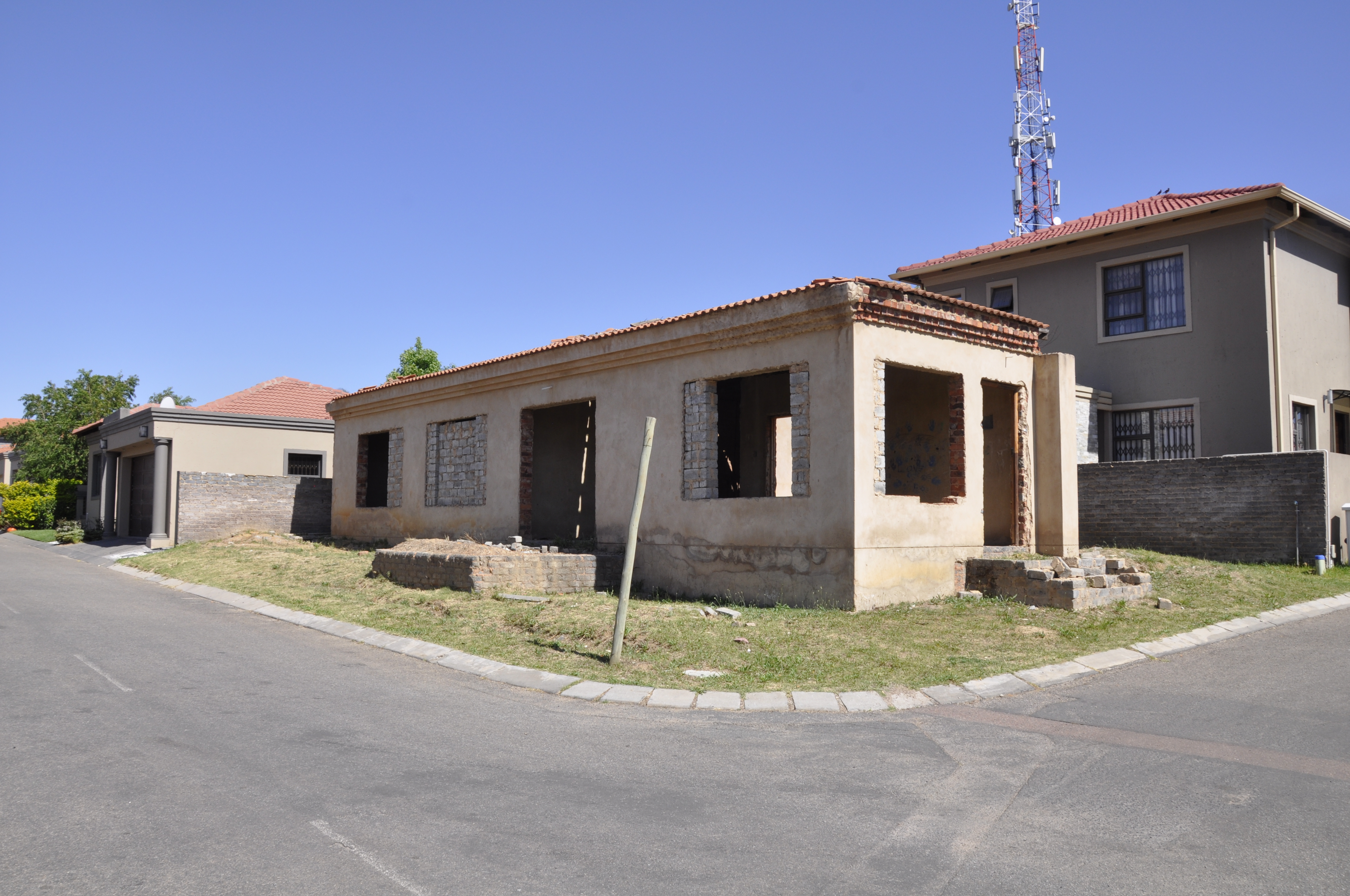 3 Bedroom Property for Sale in Noordwyk Gauteng