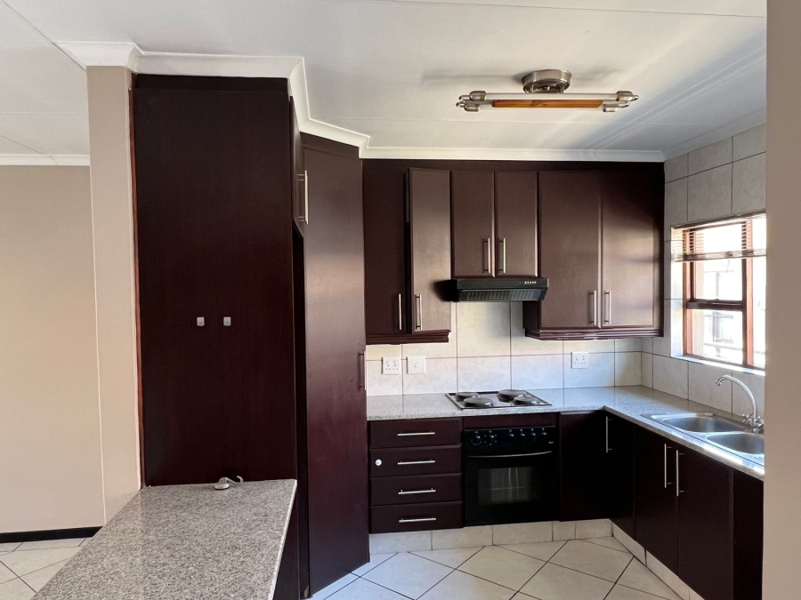 To Let 2 Bedroom Property for Rent in Meyersdal Gauteng