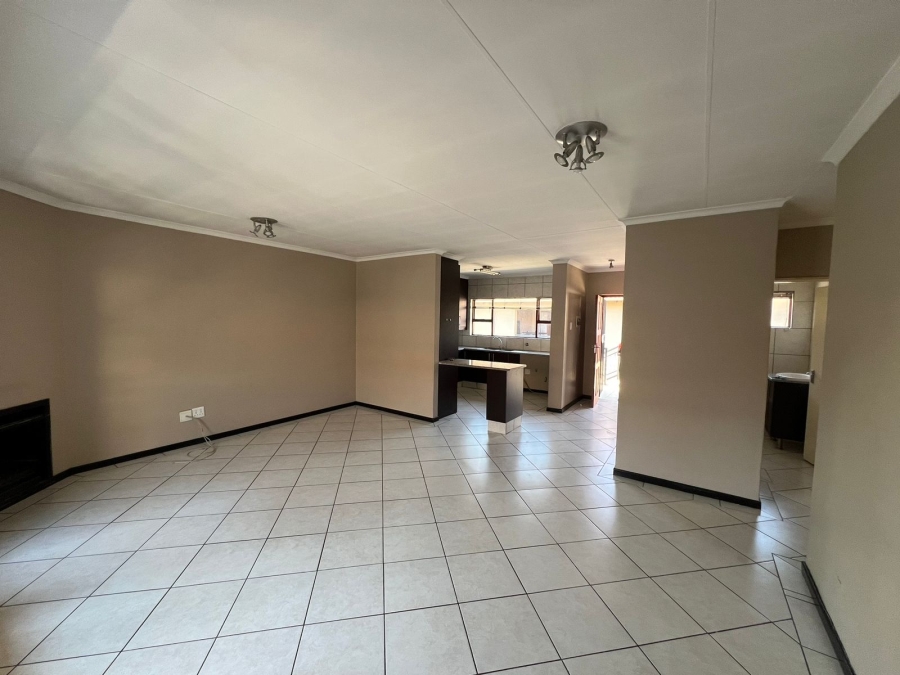 To Let 2 Bedroom Property for Rent in Meyersdal Gauteng