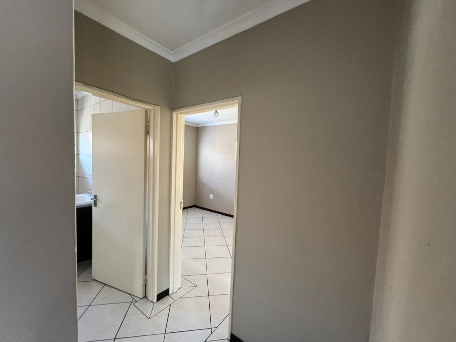 To Let 2 Bedroom Property for Rent in Meyersdal Gauteng