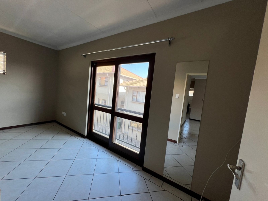 To Let 2 Bedroom Property for Rent in Meyersdal Gauteng