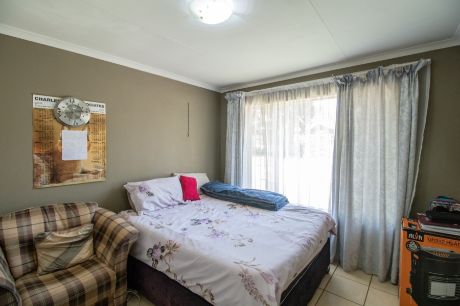 To Let 3 Bedroom Property for Rent in Pomona Gauteng