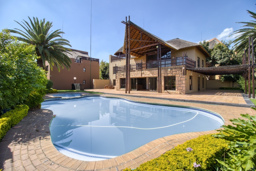 2 Bedroom Property for Sale in Lonehill Gauteng