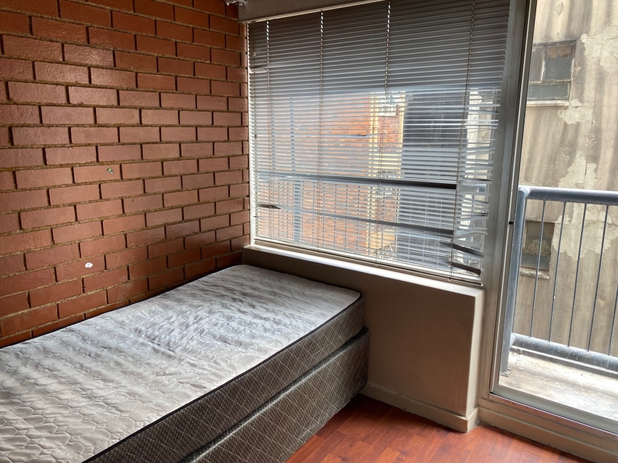 To Let 2 Bedroom Property for Rent in Braamfontein Gauteng