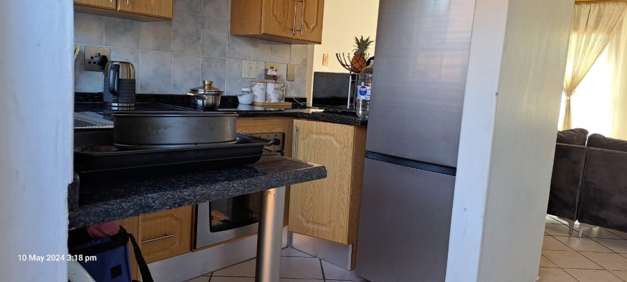 To Let 2 Bedroom Property for Rent in Sinoville Gauteng