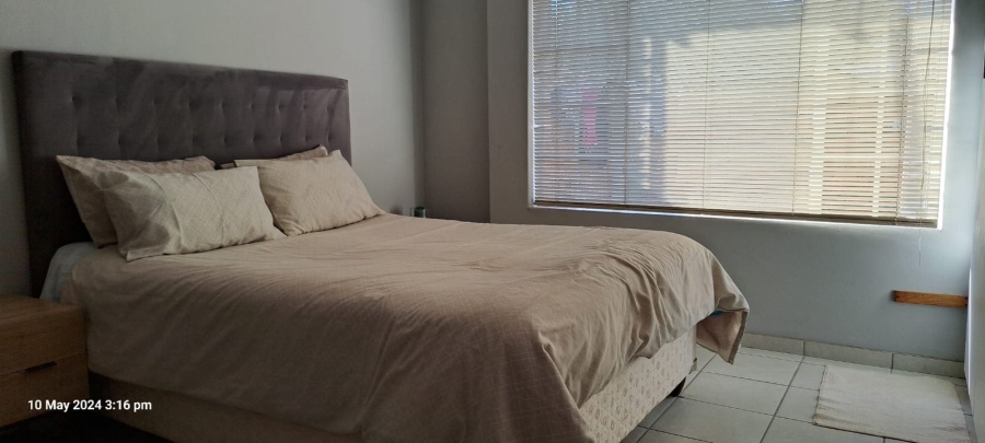 To Let 2 Bedroom Property for Rent in Sinoville Gauteng