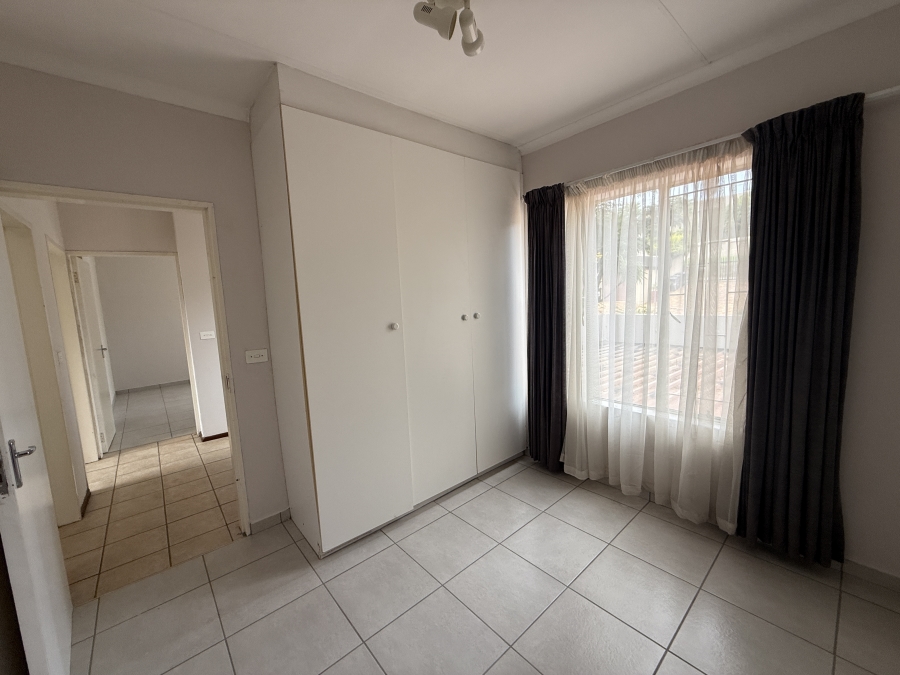 To Let 3 Bedroom Property for Rent in Rangeview Gauteng