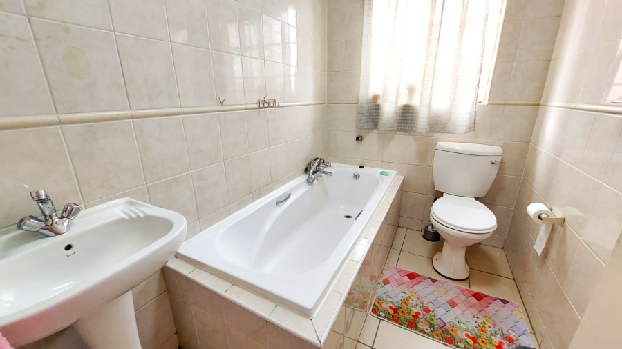 3 Bedroom Property for Sale in Kyalami Hills Gauteng