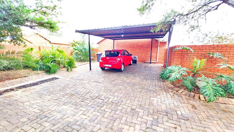 3 Bedroom Property for Sale in Kyalami Hills Gauteng