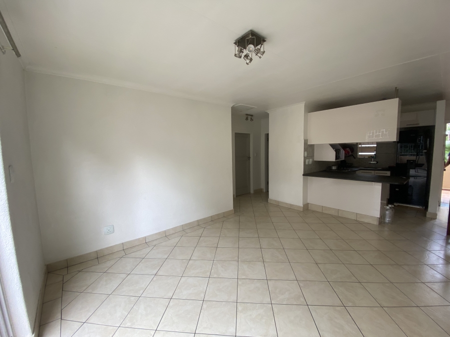 To Let 2 Bedroom Property for Rent in Benmore Gardens Gauteng