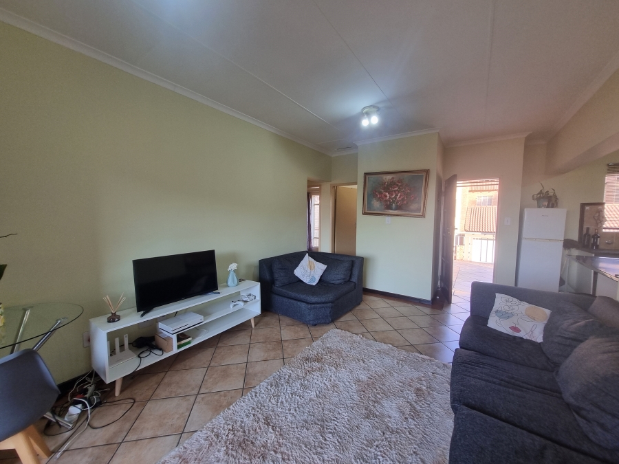 To Let 2 Bedroom Property for Rent in Olympus AH Gauteng