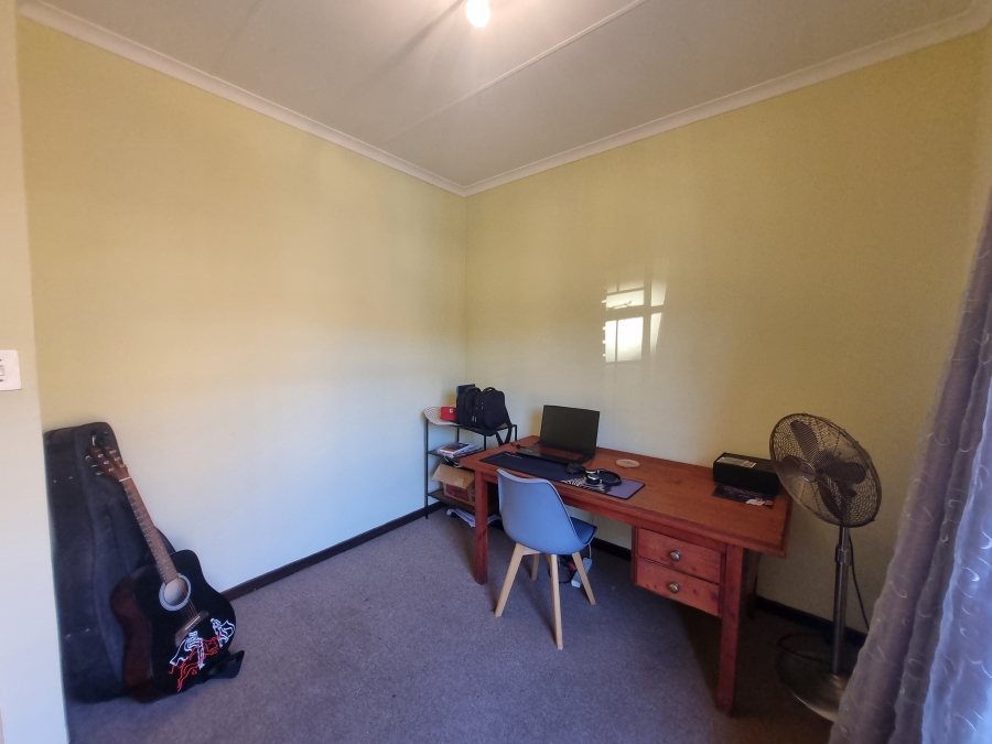 To Let 2 Bedroom Property for Rent in Olympus AH Gauteng