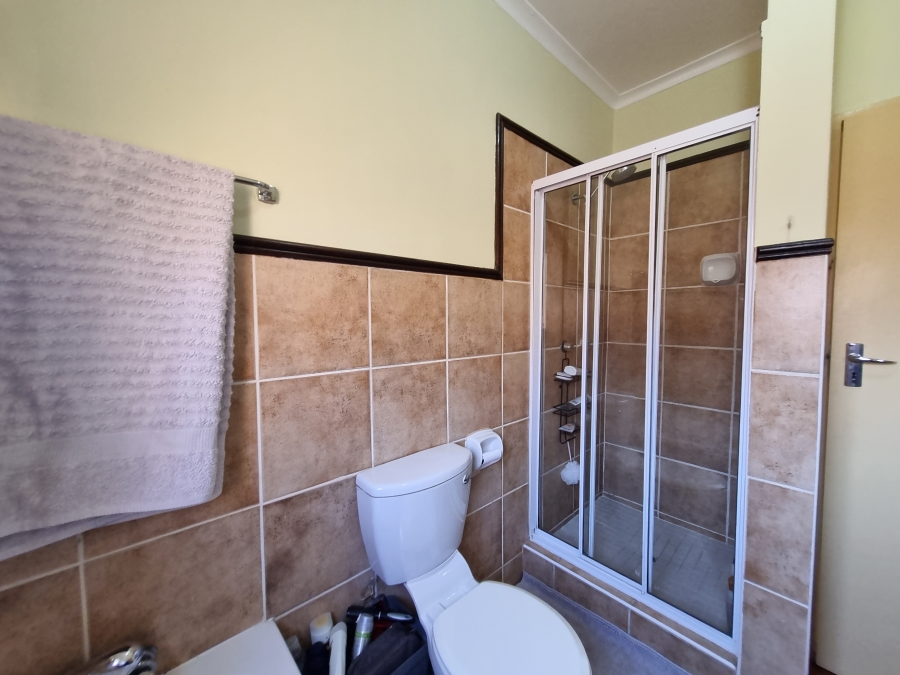 To Let 2 Bedroom Property for Rent in Olympus AH Gauteng