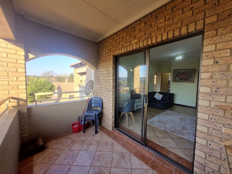 To Let 2 Bedroom Property for Rent in Olympus AH Gauteng