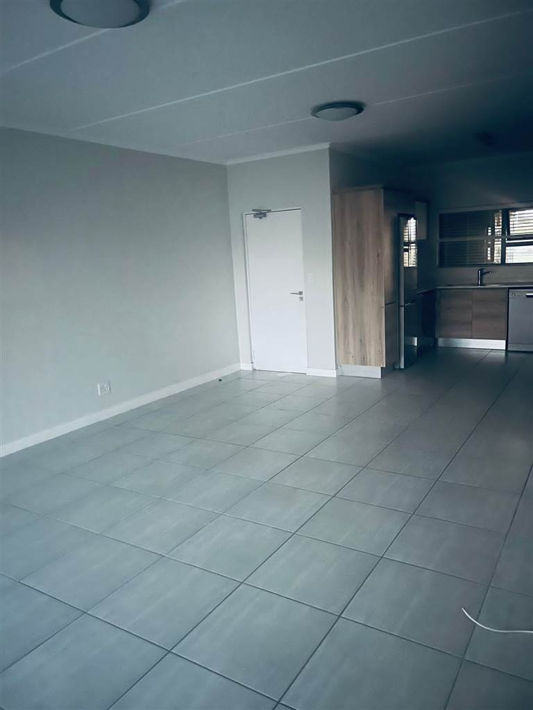 To Let 2 Bedroom Property for Rent in Waterfall Country Estate Gauteng