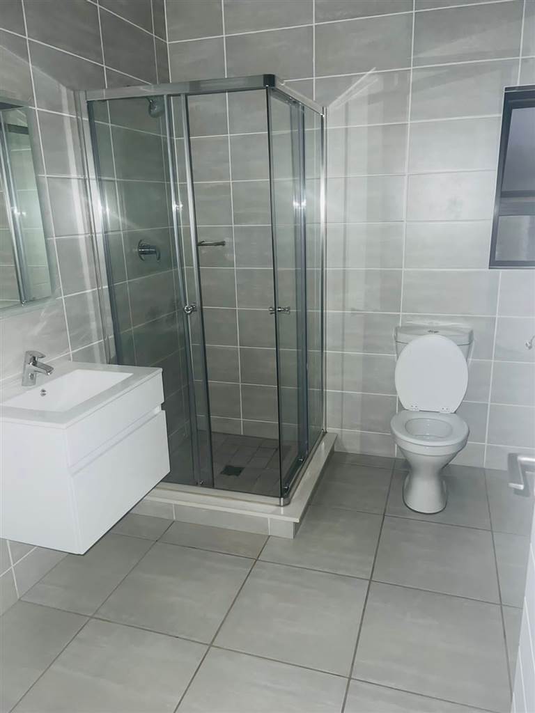 To Let 2 Bedroom Property for Rent in Waterfall Country Estate Gauteng