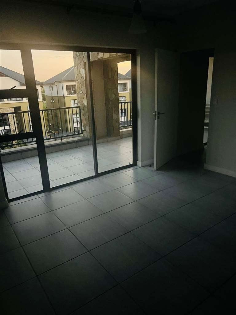 To Let 2 Bedroom Property for Rent in Waterfall Country Estate Gauteng