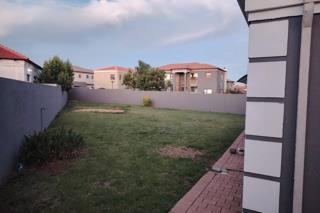 To Let 3 Bedroom Property for Rent in Blue Hills AH Gauteng