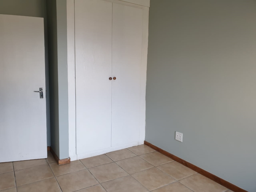 To Let 2 Bedroom Property for Rent in Sundowner Gauteng