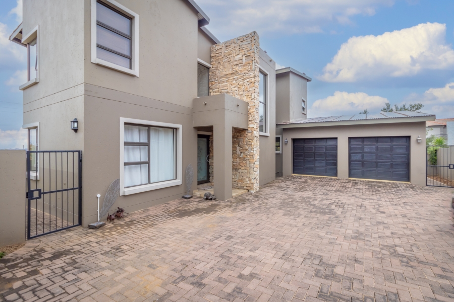 3 Bedroom Property for Sale in Homes Haven Gauteng