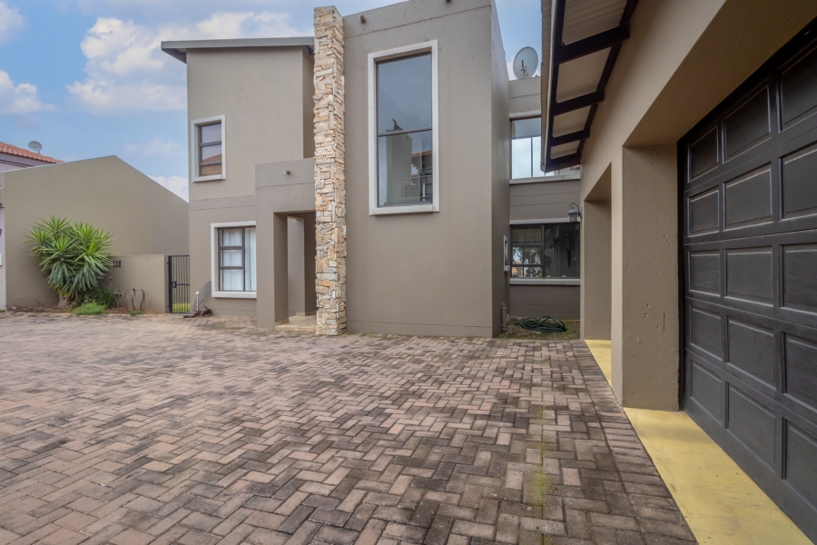 3 Bedroom Property for Sale in Homes Haven Gauteng