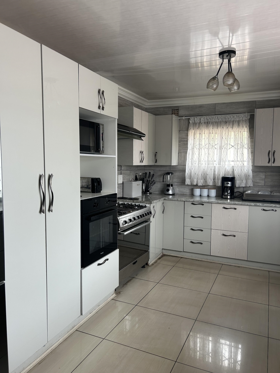 3 Bedroom Property for Sale in Mindalore Gauteng