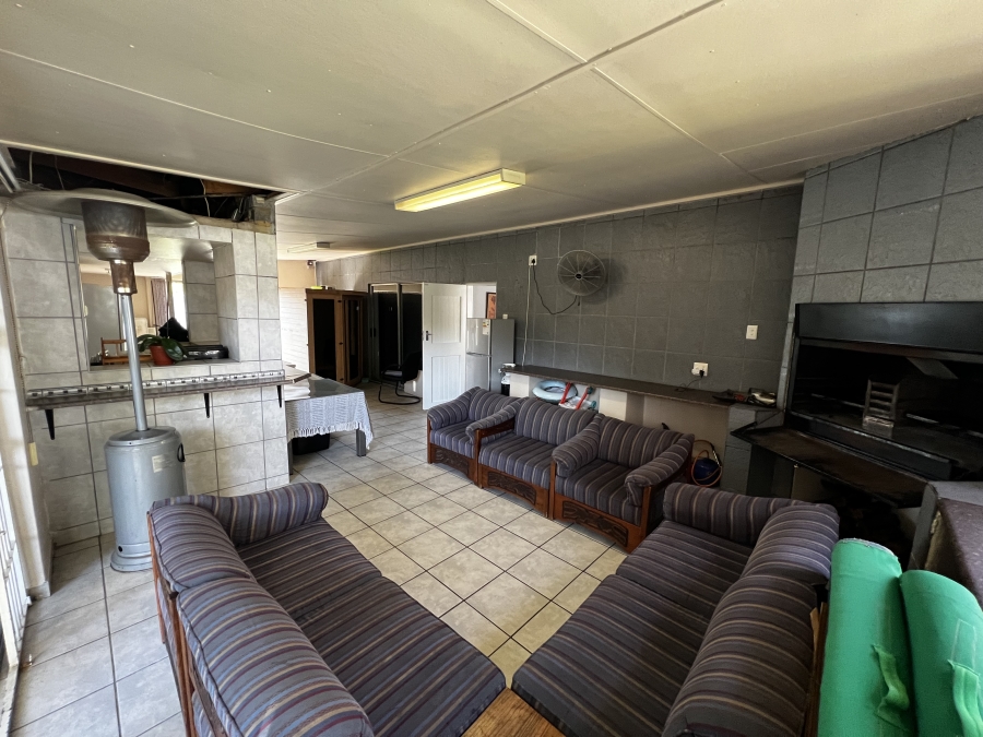 3 Bedroom Property for Sale in Selcourt Gauteng