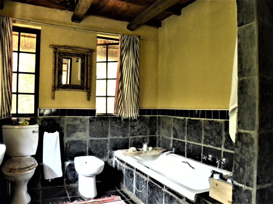 5 Bedroom Property for Sale in Lanseria Gauteng