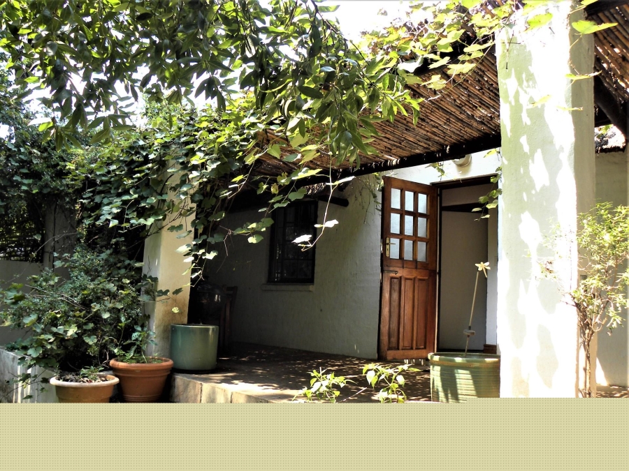 5 Bedroom Property for Sale in Lanseria Gauteng