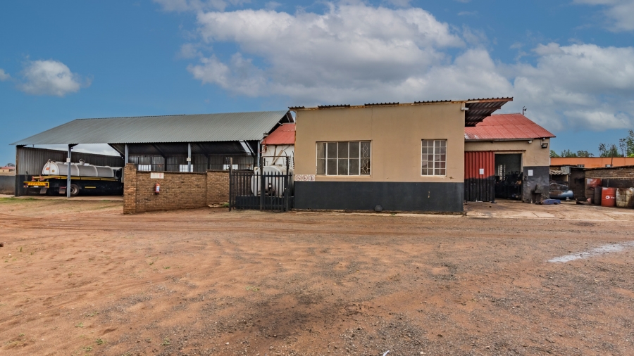 Commercial Property for Sale in Tarlton Gauteng