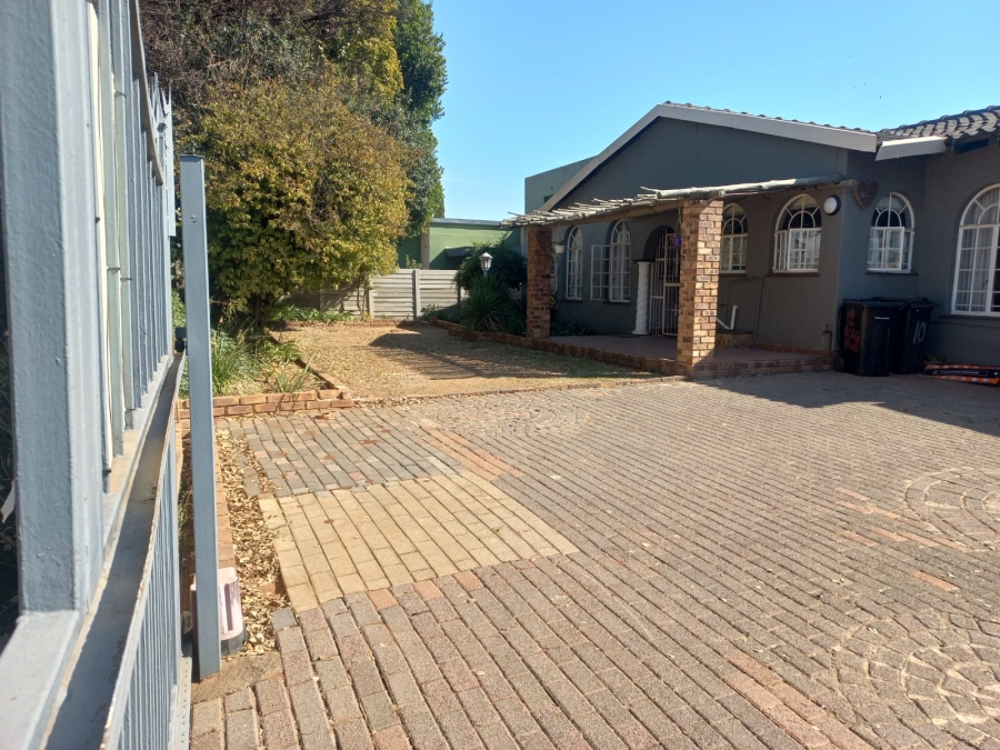 4 Bedroom Property for Sale in Birch Acres Gauteng