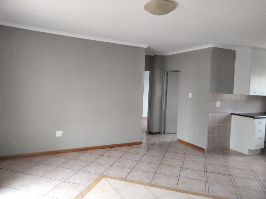 2 Bedroom Property for Sale in Helikonpark Gauteng