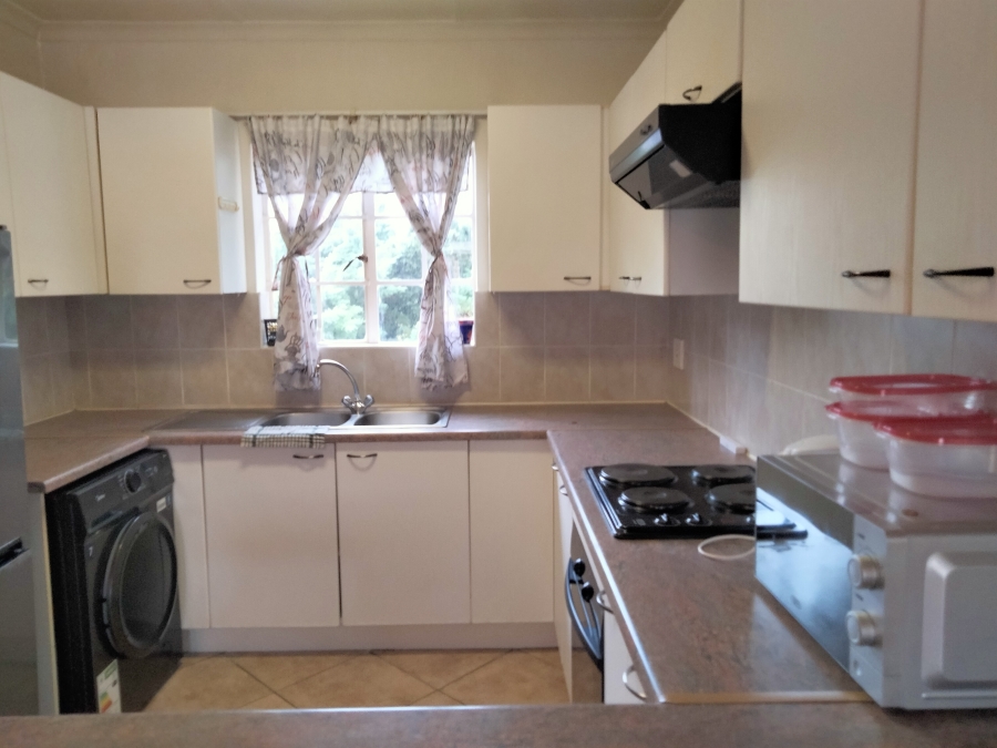 2 Bedroom Property for Sale in Helikonpark Gauteng