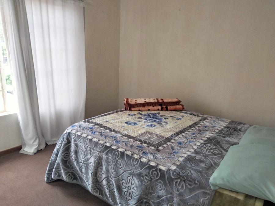 2 Bedroom Property for Sale in Helikonpark Gauteng