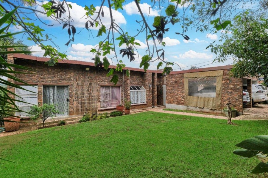 3 Bedroom Property for Sale in Sharonlea Gauteng