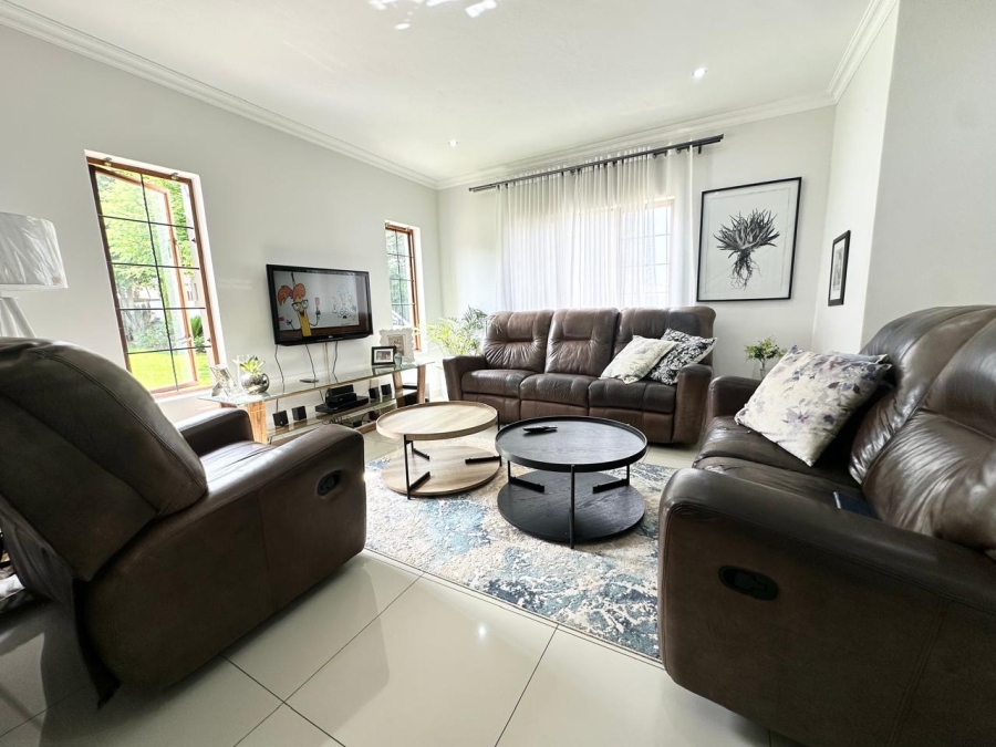 3 Bedroom Property for Sale in Thatchfield Estate Gauteng