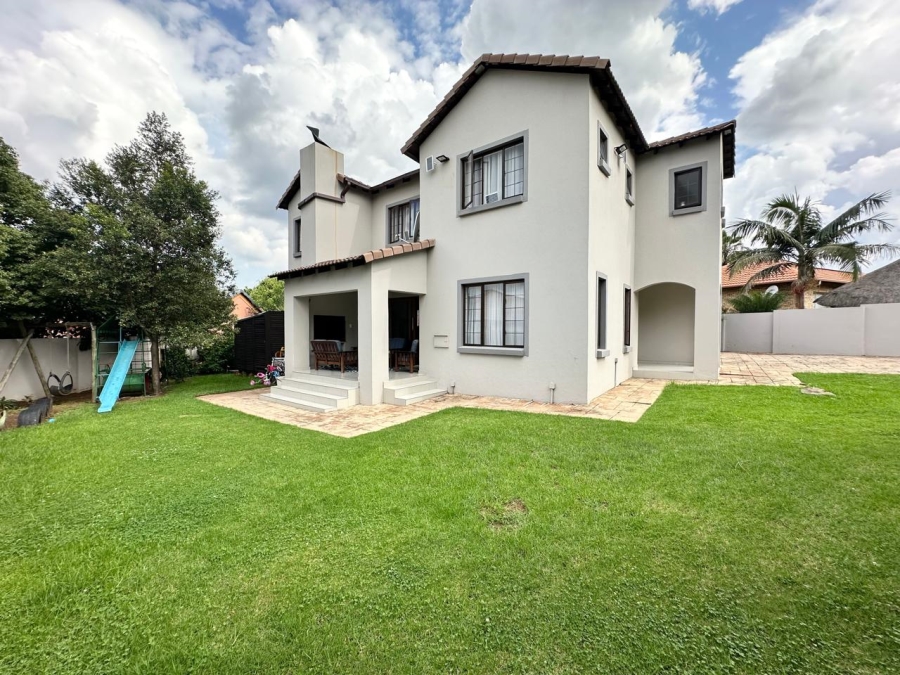 3 Bedroom Property for Sale in Thatchfield Estate Gauteng