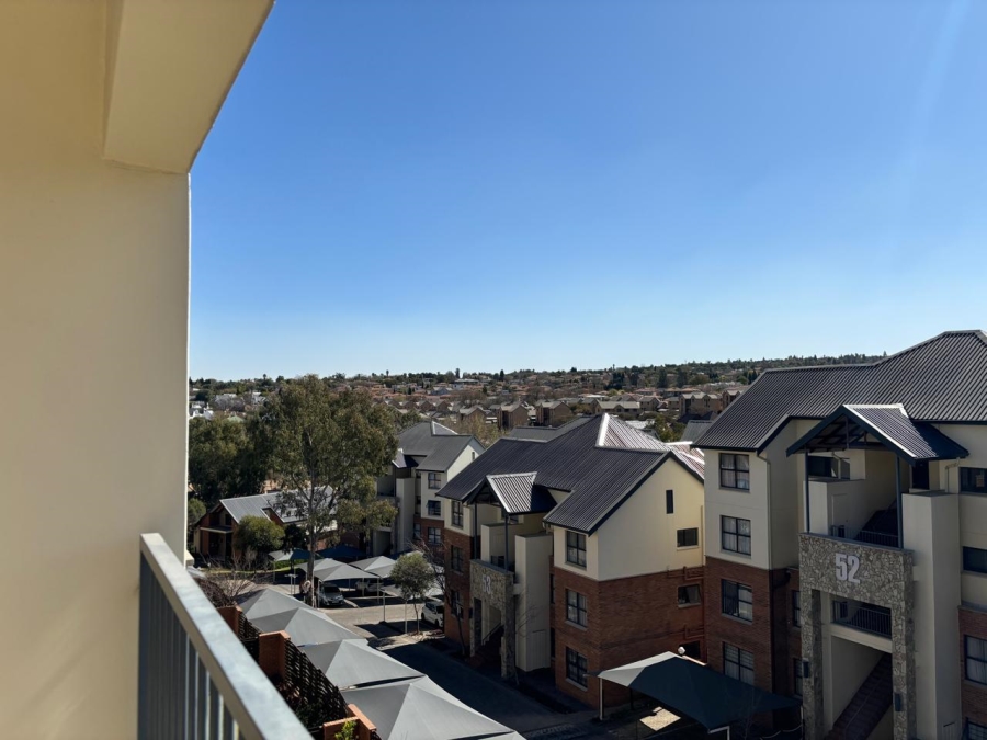 2 Bedroom Property for Sale in Waterfall Gauteng