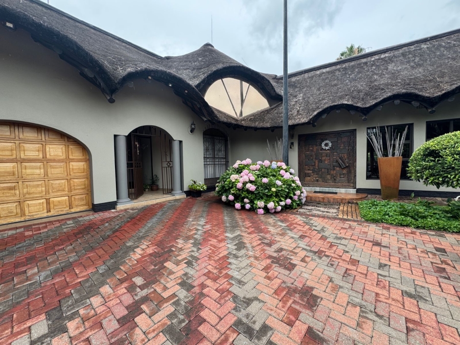 4 Bedroom Property for Sale in Vanderbijlpark SW 5 Gauteng