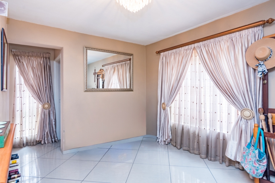 3 Bedroom Property for Sale in Willowbrook Gauteng