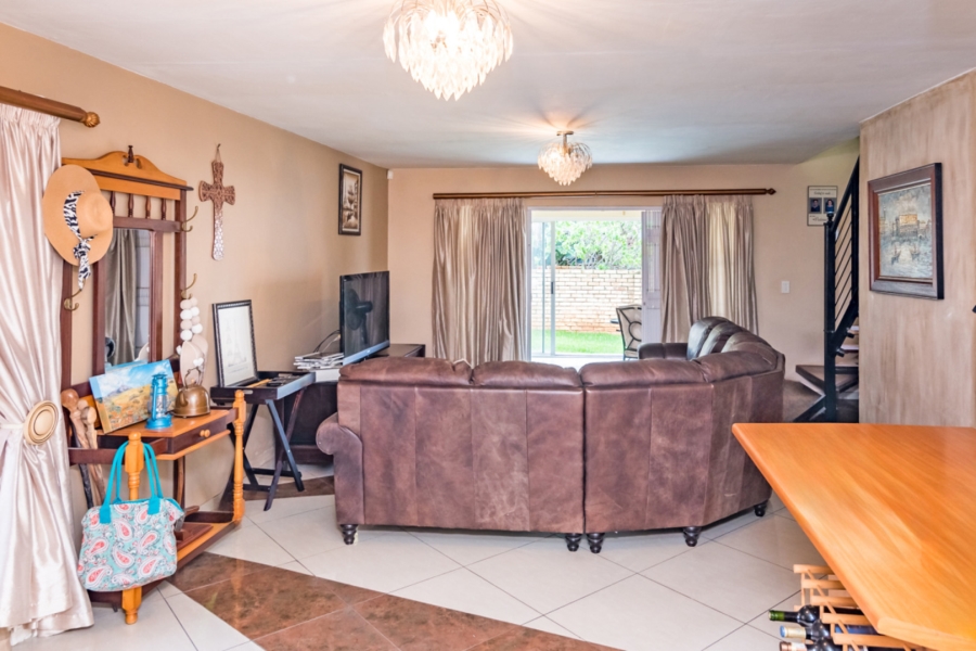 3 Bedroom Property for Sale in Willowbrook Gauteng