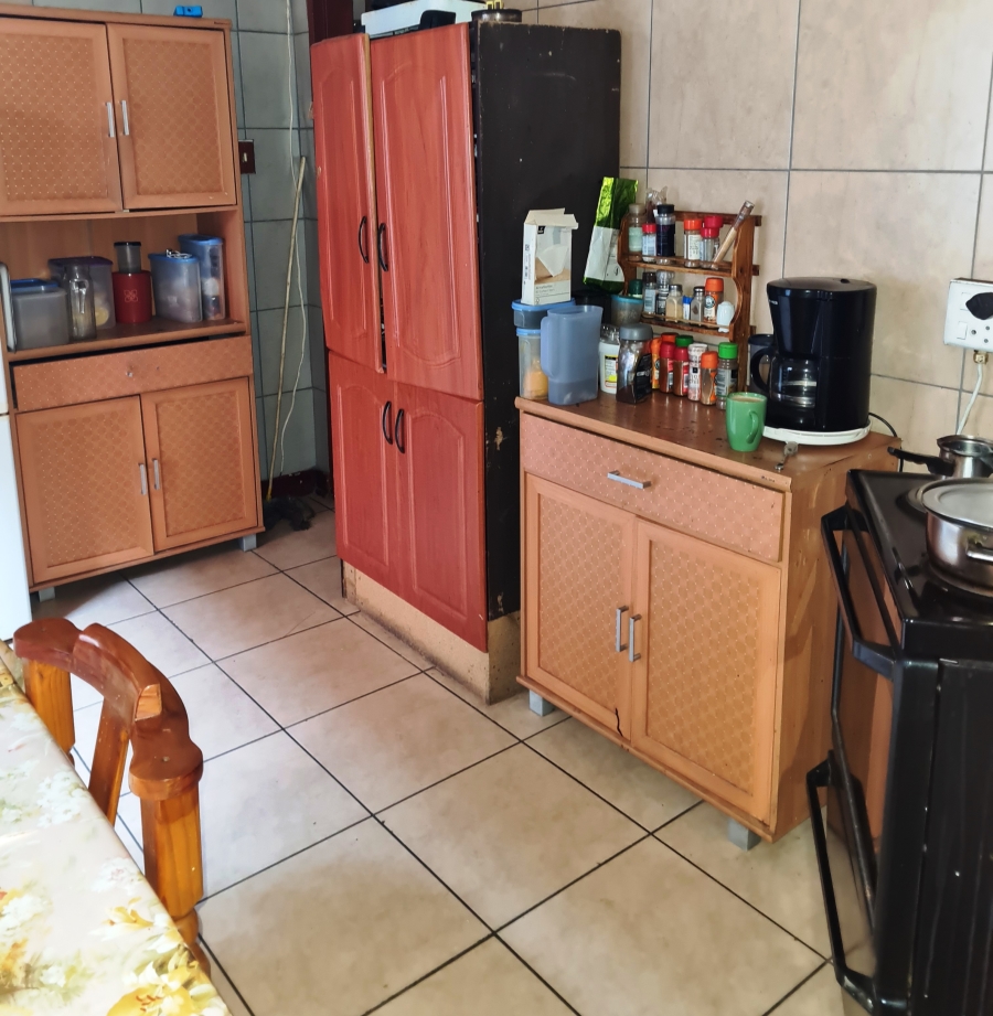 12 Bedroom Property for Sale in Bellevue Gauteng